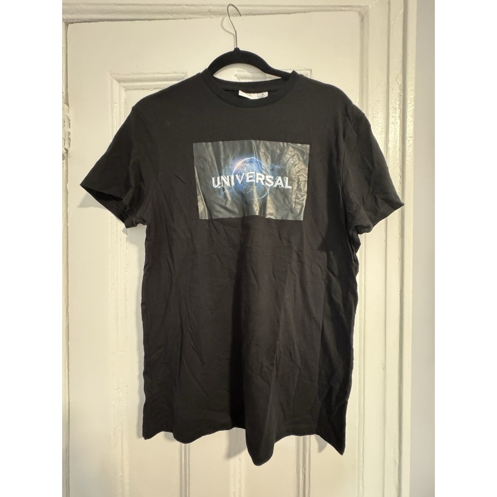 Universal Tee Shirt Medium Black NWT